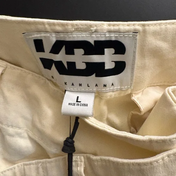 KBB by KAHLANA Women's 'The Mid-Rise Cargo Pants' - Picture 5 of 7